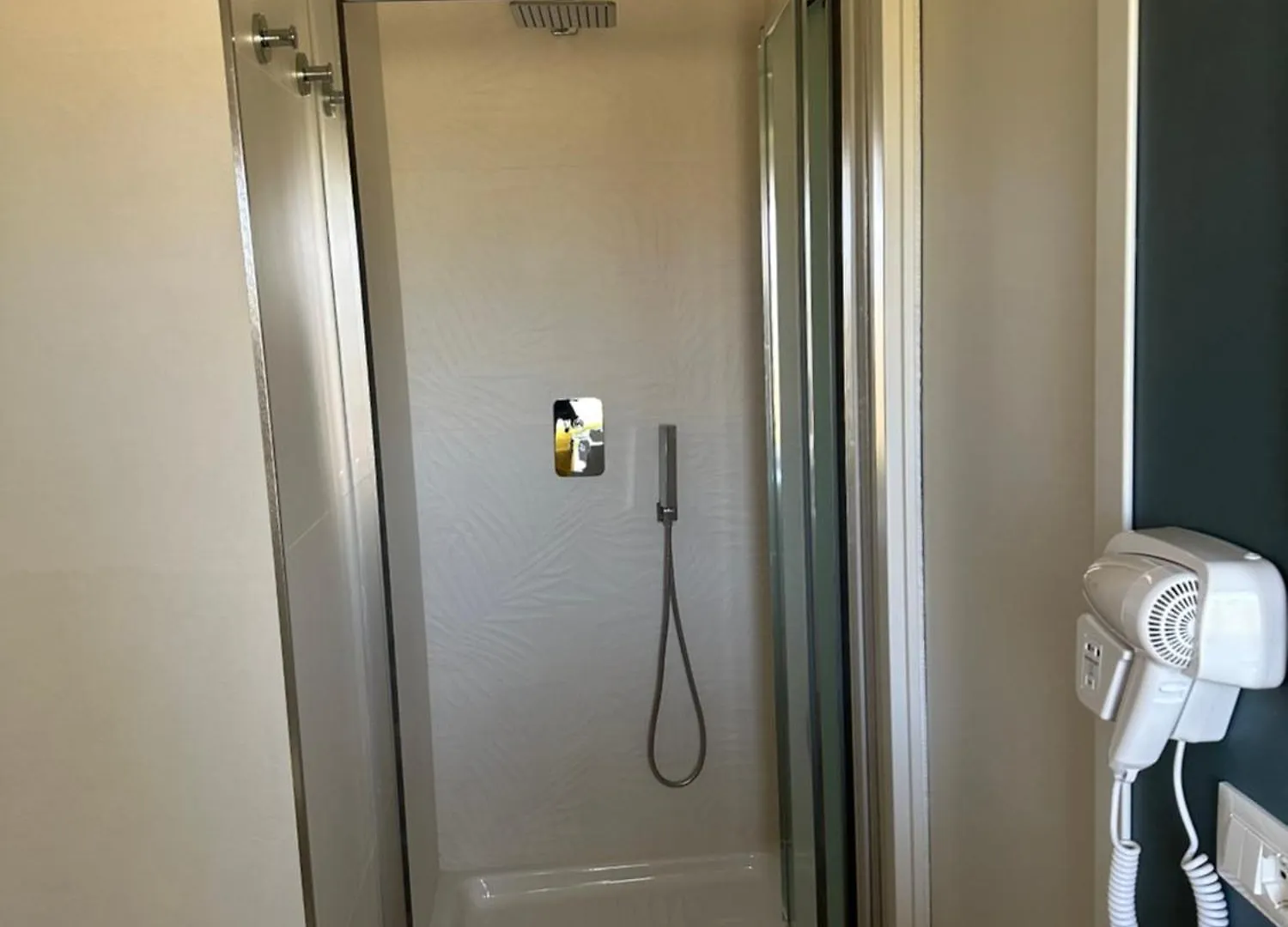 Monti Tiburtini Roma Guest House 0*, روما إيطاليا