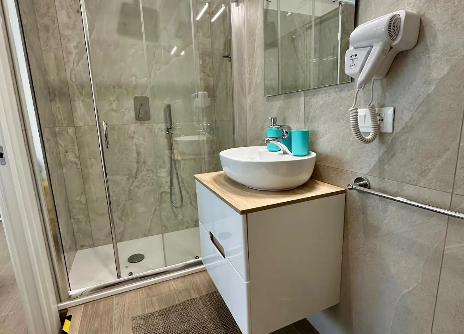 Monti Tiburtini Roma Guest House إيطاليا